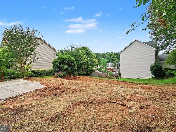 2nd image of 1454 Chamirey Dr SW