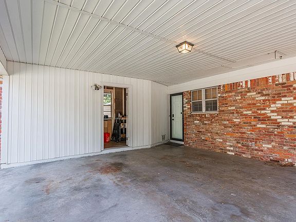 4th image of 505 N Hughes St