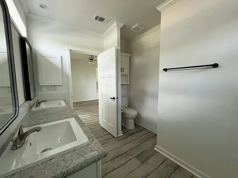 113 Hill Cir #405 — Photo 20