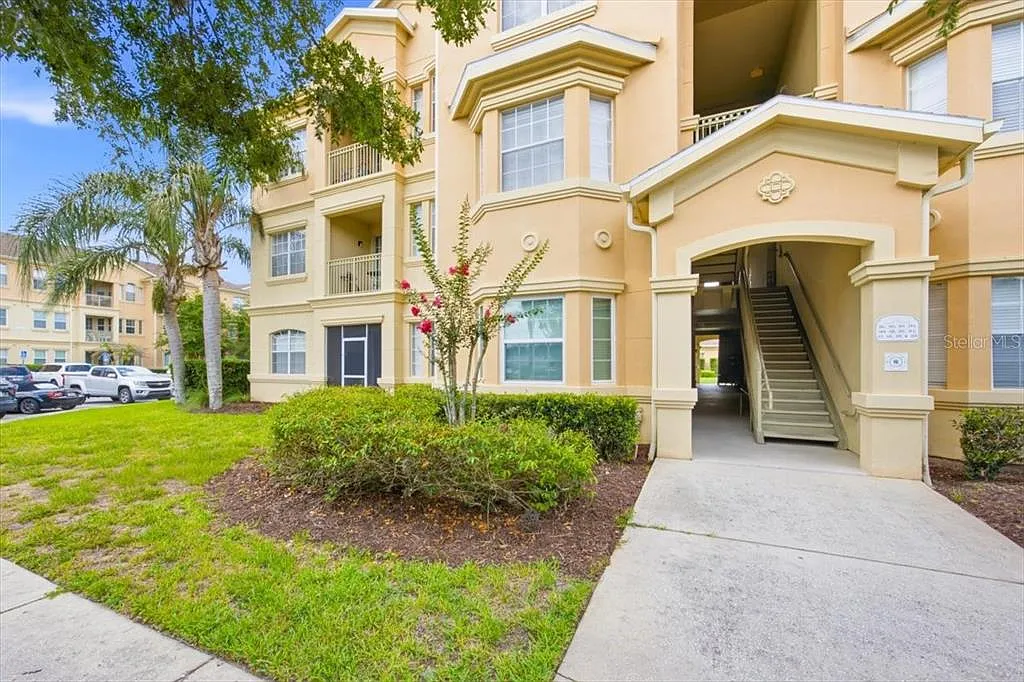 3 bed, 2.0 bath, 1542 sqft, $2,250 — Photo 3
