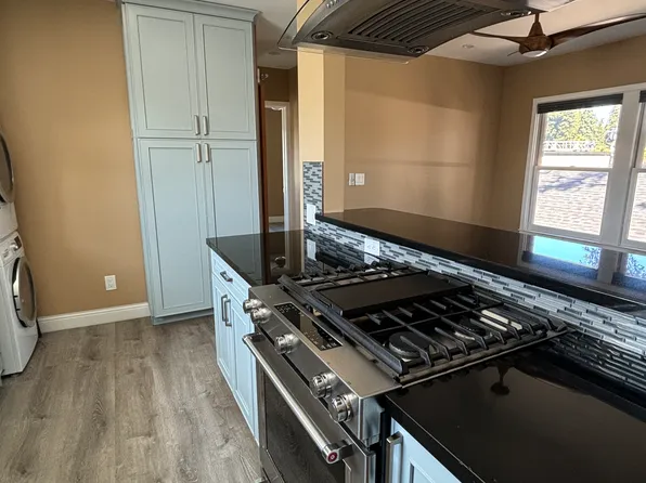 8046 Soquel Dr #1, Aptos, CA 95003