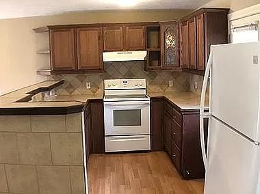3rd image of 8637 Santa Clara Dr