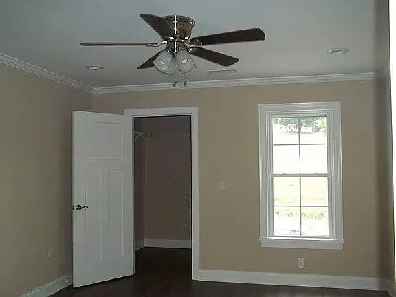 235 Fairfield Ln — Photo 7