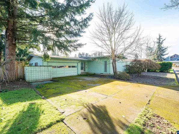 710 Binshadler St, Lebanon, OR 97355