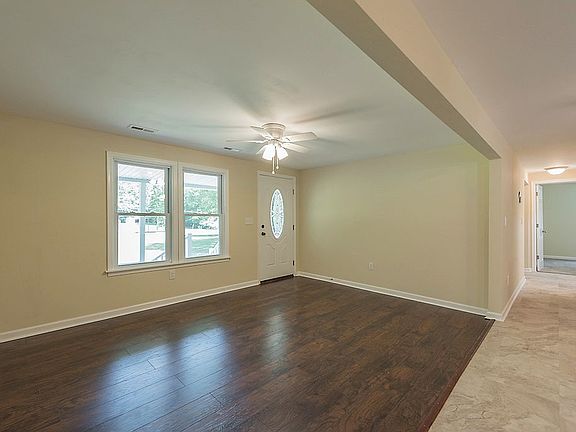 4th image of 11154 Lawyers Rd