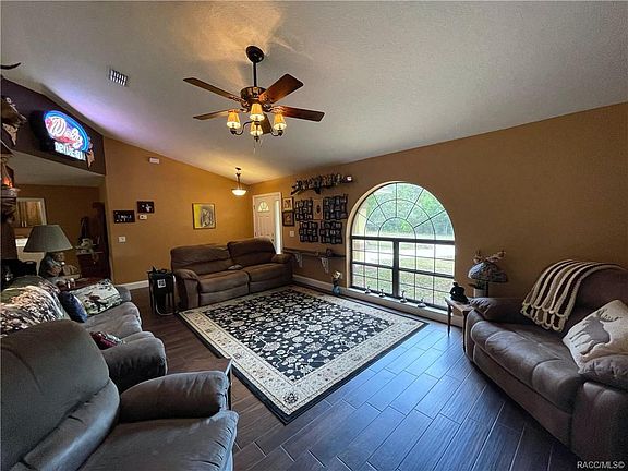 3rd image of 3353 W Daffodil Dr