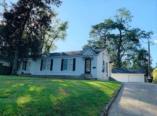 823 Martin Ave, Pineville, LA 71360