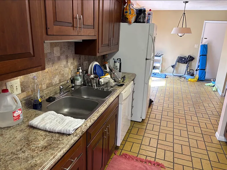 514 N Beadle Dr #1 — Photo 4