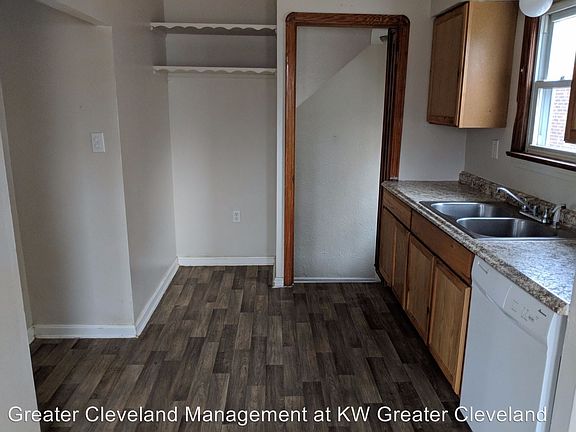 3rd image of 4006 W 140th St