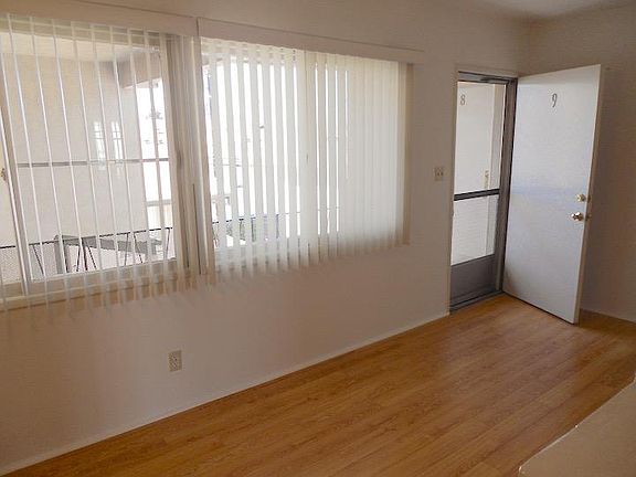 3rd image of 3653 Overland Ave APT 1