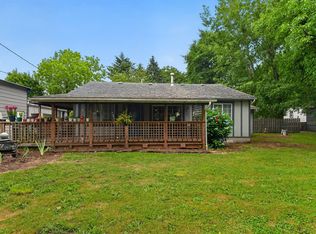 666 SW Ferry Ave, Siletz, OR 97380