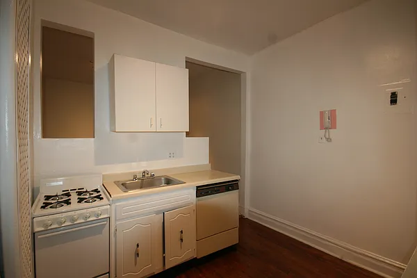 Rented by HH Realty | media 4