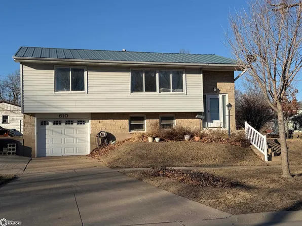 610 Walnut St, Burlington, IA 52601