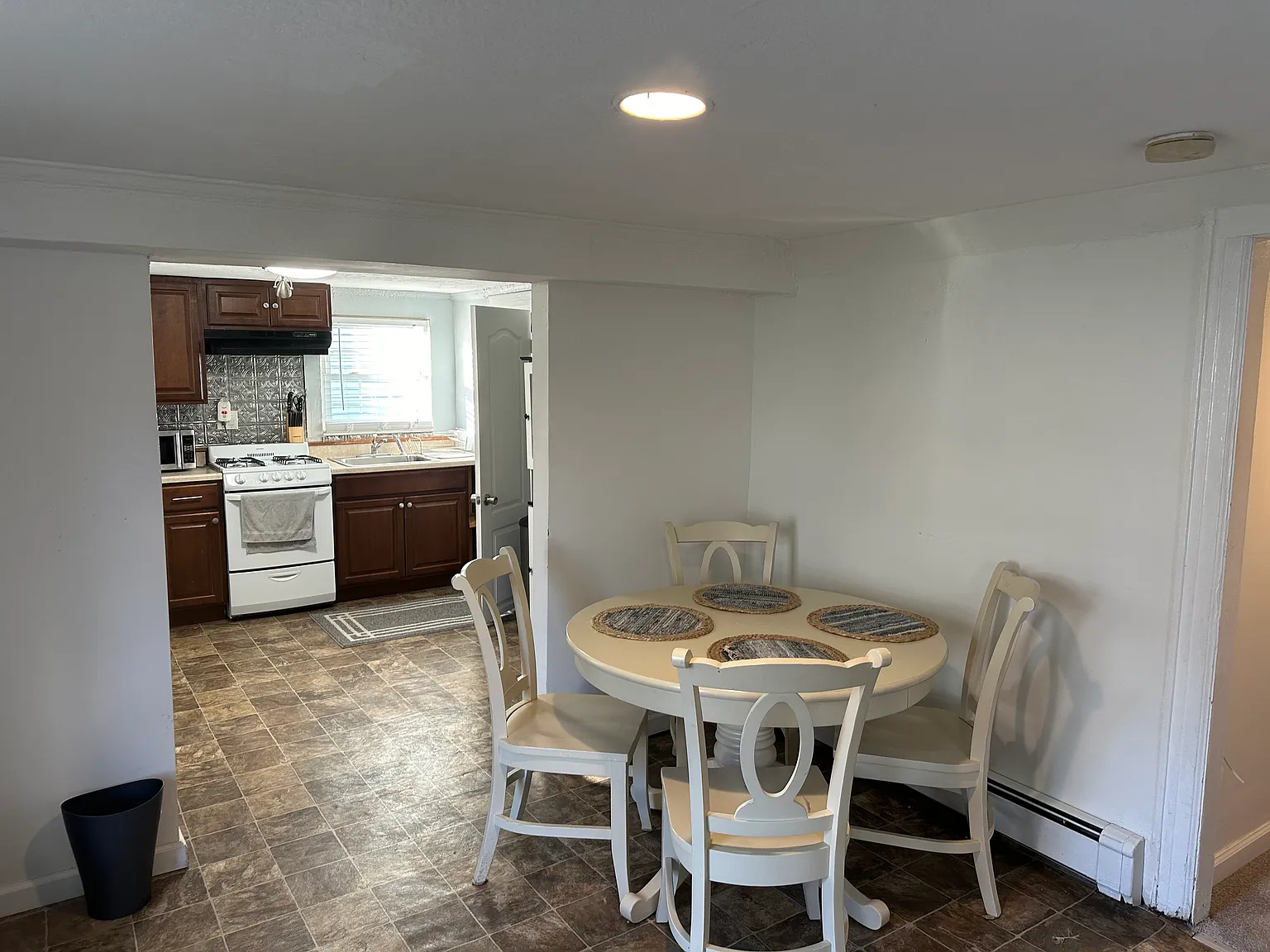 2 bed, 1200 sqft, $2,900 — Photo 4