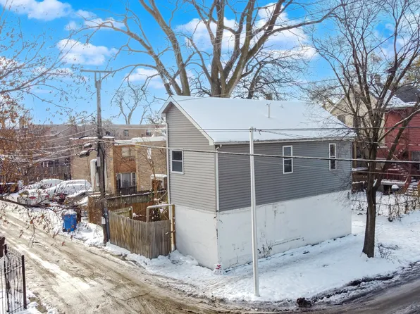 1715 E 70th St, Chicago, IL 60649