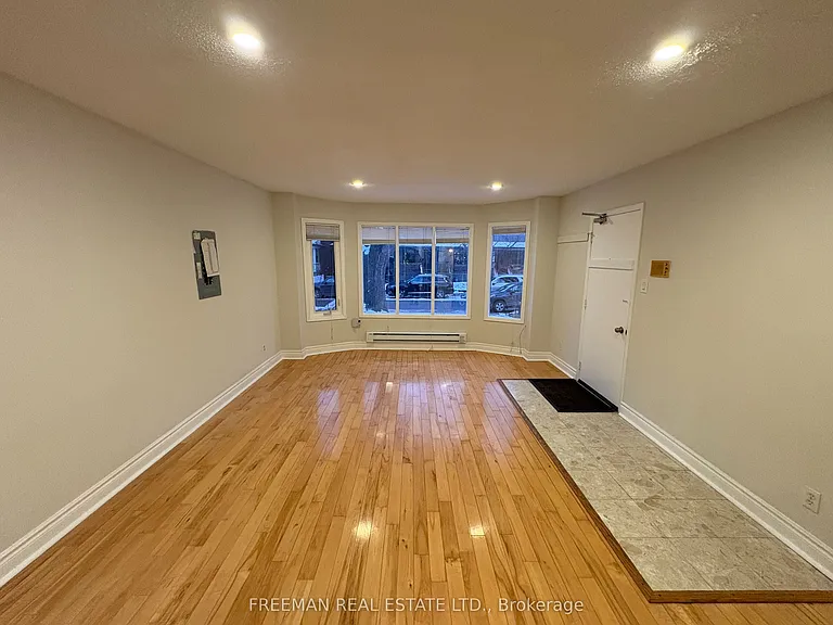 72 Vermont Ave #MAIN — Photo 2