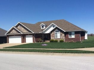 1733 E Furlough Dr, Republic, MO 65738