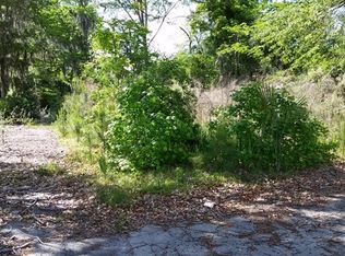 211 Bradwell St, Hinesville, GA 31313