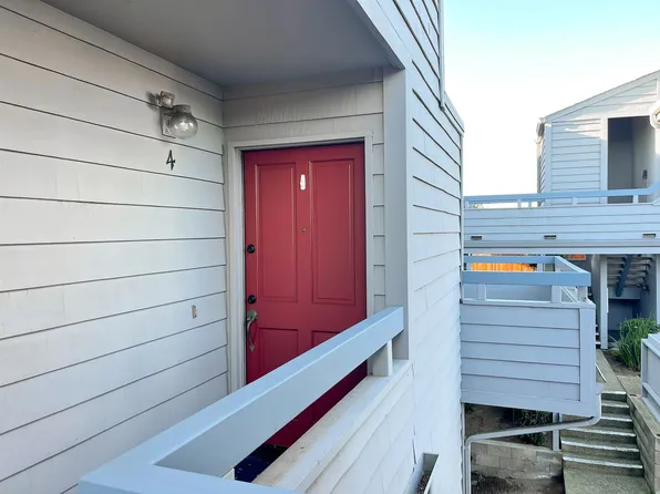 3095 Marina Dr APT 4, Marina, CA 93933