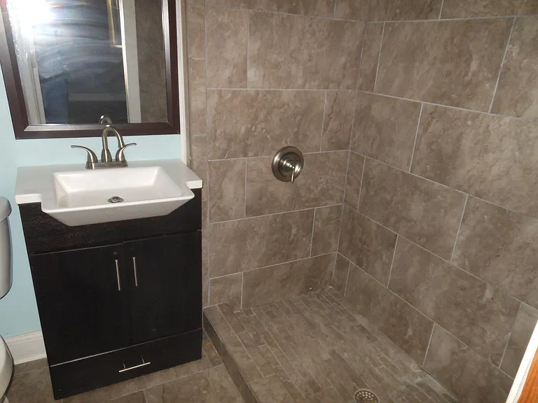 1832C N Elm St #C — Photo 15