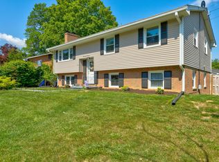 3347 Pamlico Dr, Roanoke, VA 24018