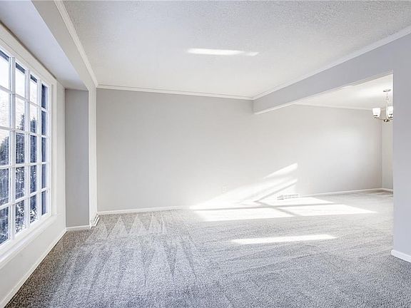 5th image of 9805 Winslow Pl