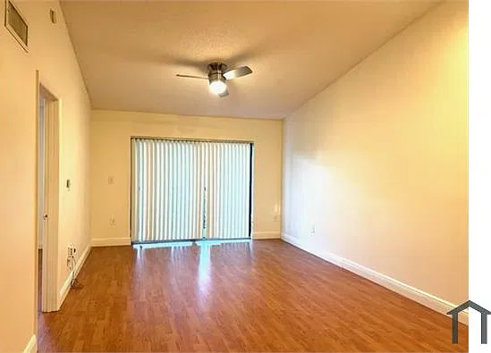 9994 Nob Hill Pl