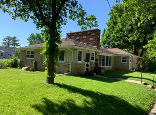 1524 10th Ave, Union Grove, WI 53182