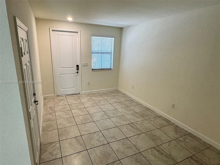 11424 SW 252nd St — Photo 5
