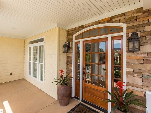 4th image of 9 Thorncliff Ct