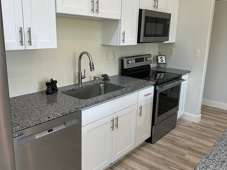 4521 Ravenswood Rd #1 — Photo 5
