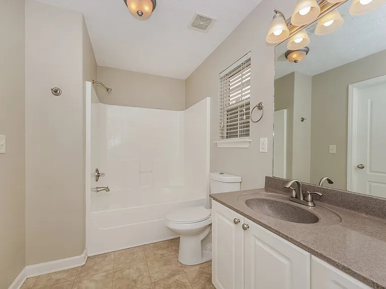 4412 Sandpiper Ln — Photo 11