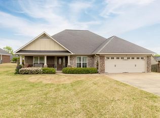 13 Wally Ln, Phenix City, AL 36867