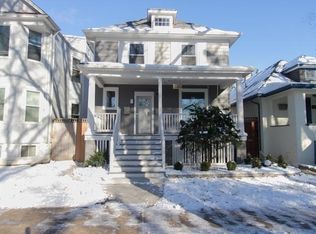 2026 W Chase Ave, Chicago, IL 60645
