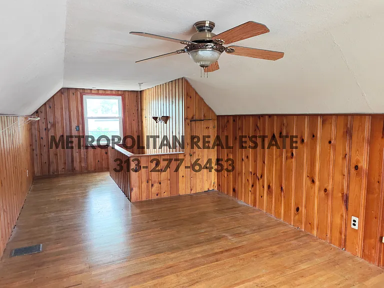 1713 Gilman St — Photo 4