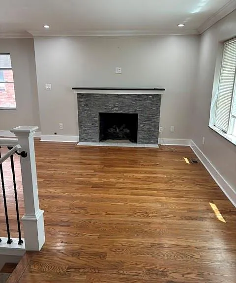 7545 Delmar Blvd — Photo 2