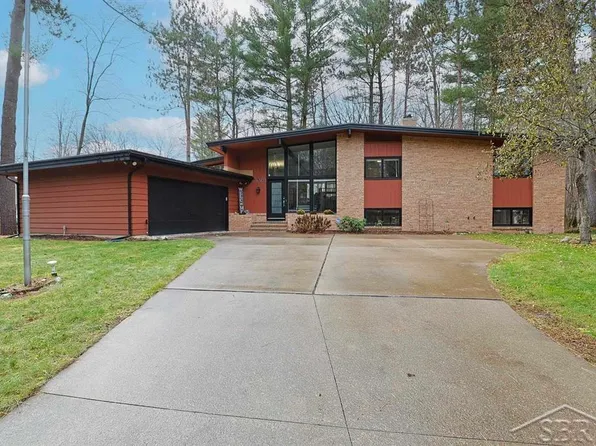5501 Siebert St, Midland, MI 48640