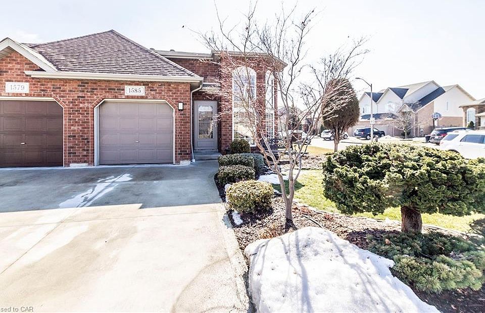 1st image of 1585 Lovell Cres