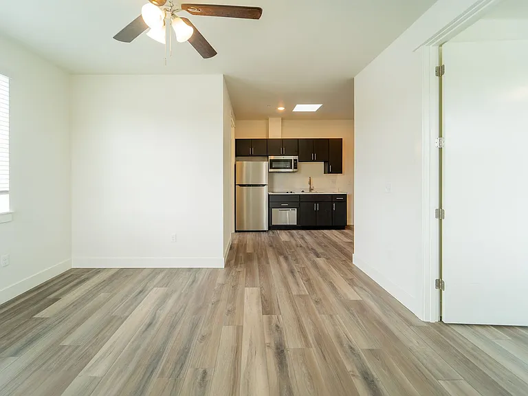Janie Apartments — Photo 47