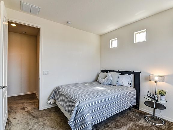 2nd image of 2902 E Redwood Pl