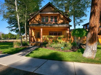 453 S Pine St, Sisters, OR, 97759