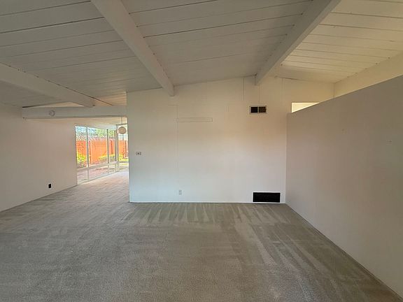 3rd image of 1667 McKinley St