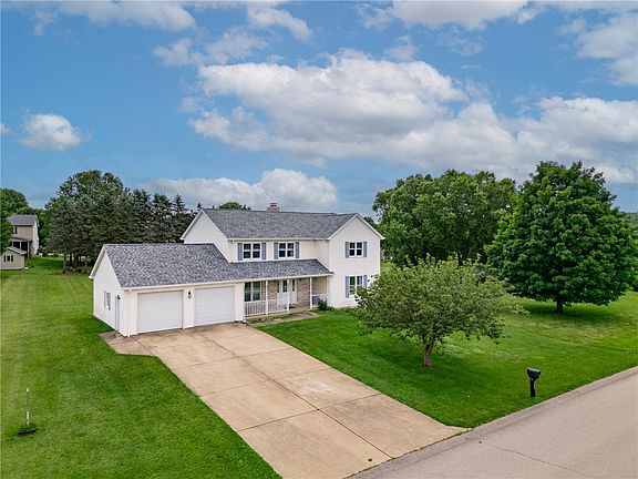 2nd image of 103 Adams Cir