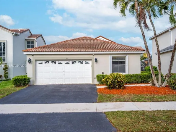 628 Stanton Dr, Weston, FL 33326