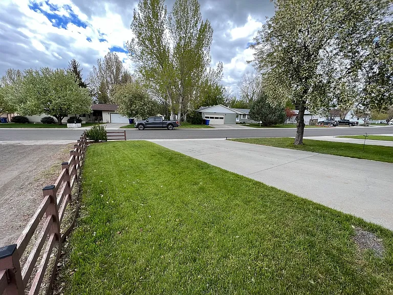 1902 Prairie Rd — Photo 41