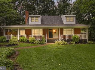 5304 Kings Park Dr, Springfield, VA 22151