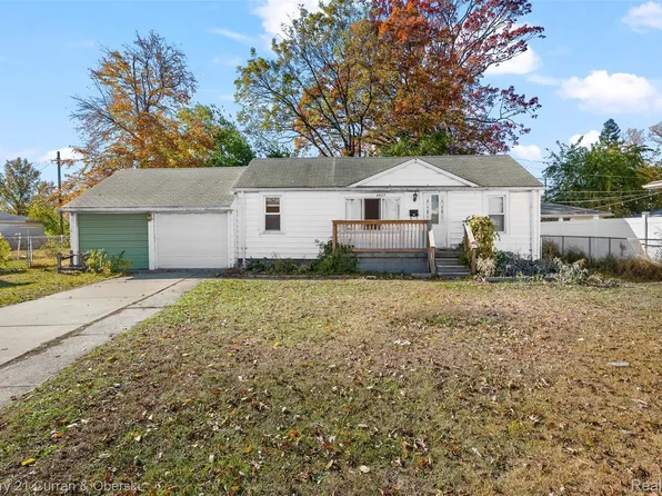 6627 Mayburn St, Dearborn Heights, MI 48127