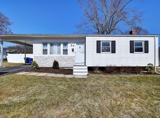 19 Sadler St, Windsor Locks, CT 06096
