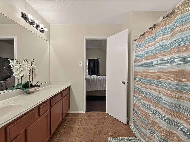10931 View Pointe Ln — Photo 16