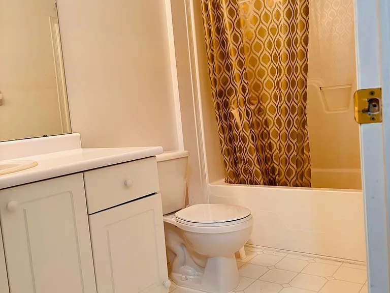 601 Grenfell Dr #79 — Photo 10